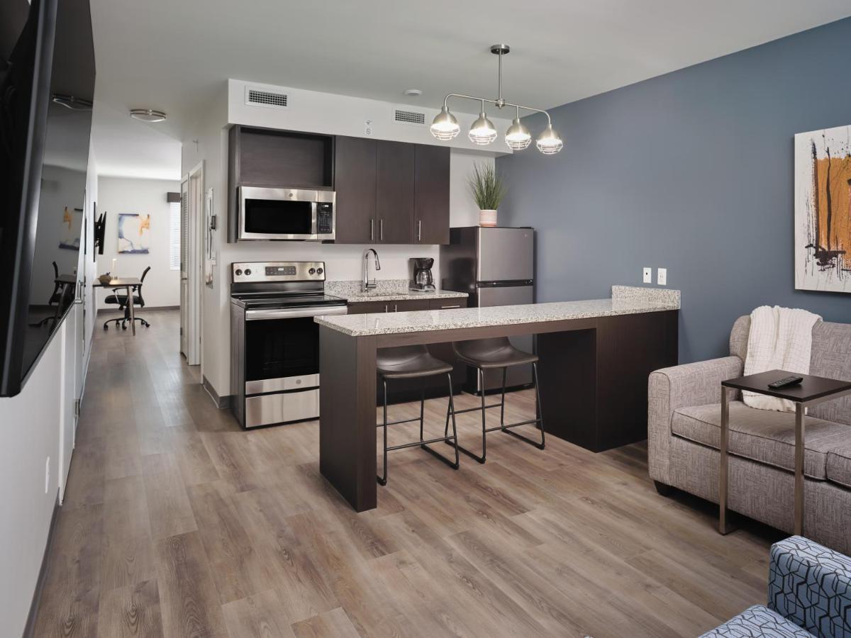 Stayapt Suites Montgomery Luaran gambar
